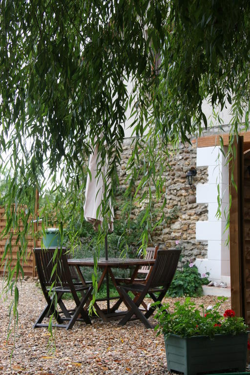 Hotel Les Chaumieres Du Chene Pouillé Exterior foto